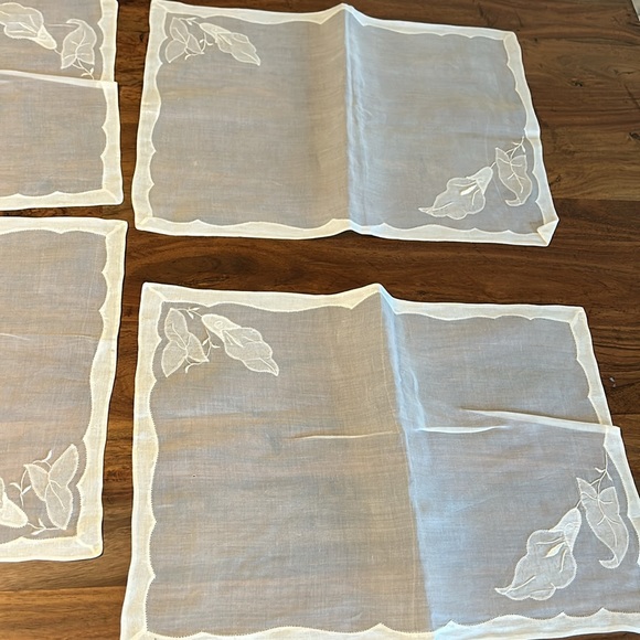 Set of 8 Vintage Silk and Cotton Table Mat embroidered - Picture 5 of 17